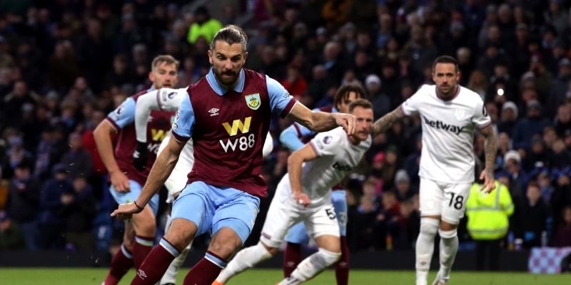 Burnley vs West Ham đều hướng đến mục tiêu trở lại Premier League